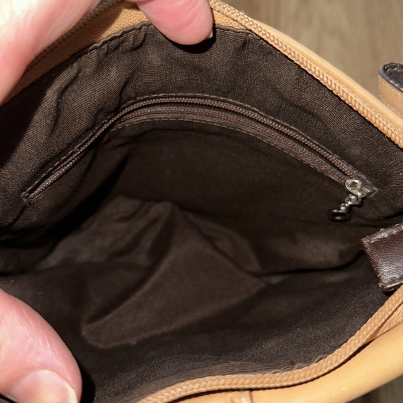 Coach tan crossbody bag - Picture 3 of 5